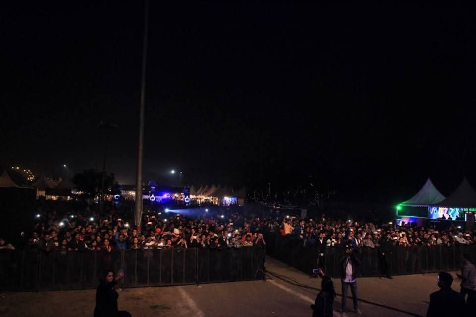 Night event crowd management by the TKC Talent operations team Night event crowd management by the TKC Talent operations team
