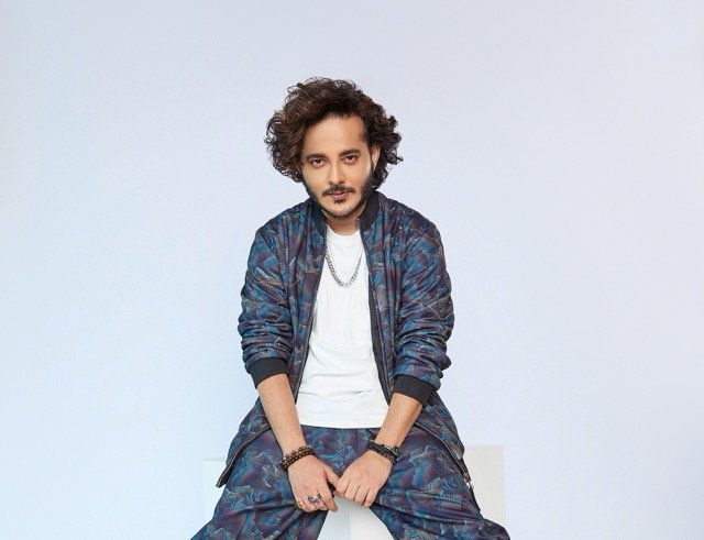 Tanishk Bagchi — Mid-Tier Indian singer booking via TKC Talent
